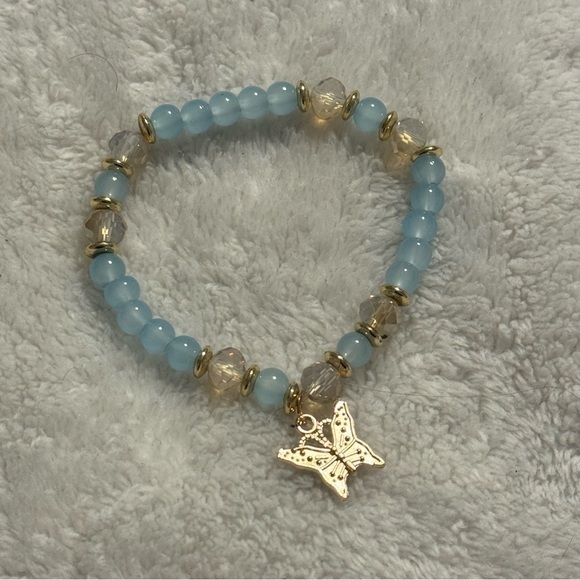 Jewelry - 5/$25 Beautiful Stretchy Butterfly Bracelet